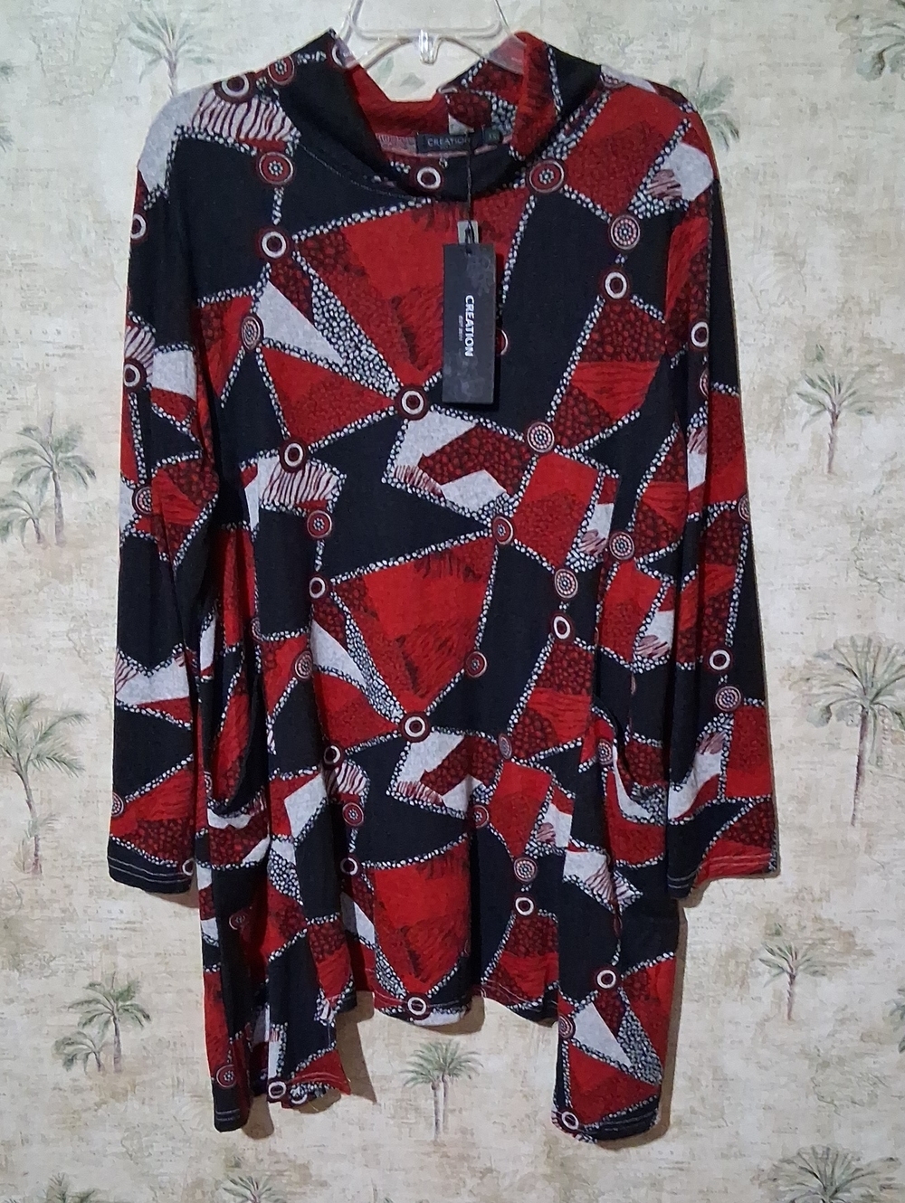 Red & Black Geometric Tunic Top